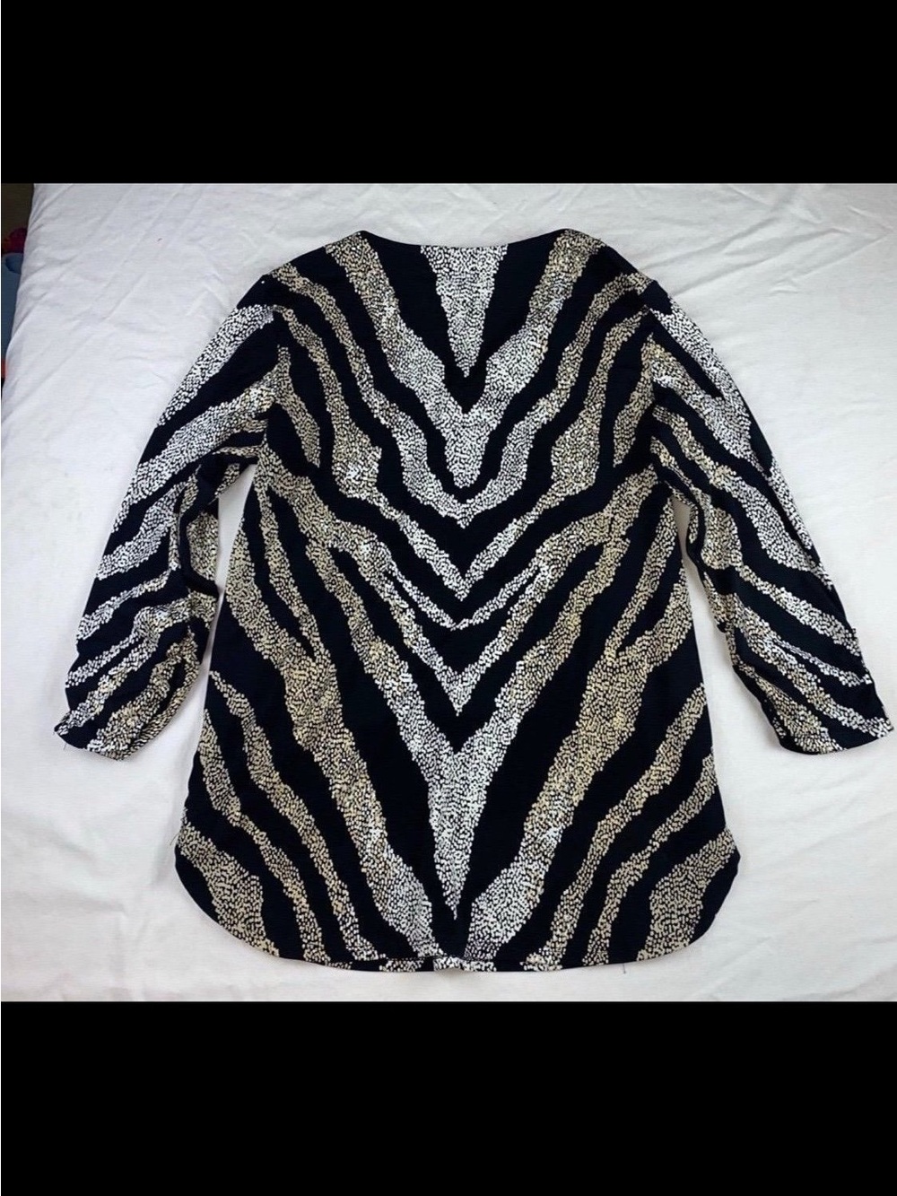 Blouse - Picture 7 of 10